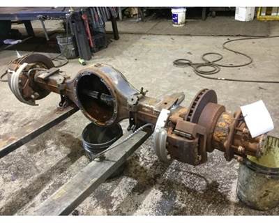 Eaton-Spicer S150 Rear Axle Housing