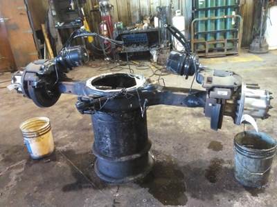 Eaton-Spicer S175 Rear Axle Housing