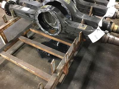 Eaton-Spicer S21140 Rear Axle Housing