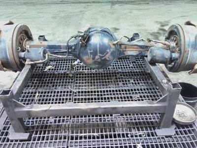 Meritor-Rockwell F106 Rear Axle Housing