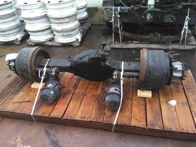 Meritor-Rockwell MR2014X Rear Axle Housing