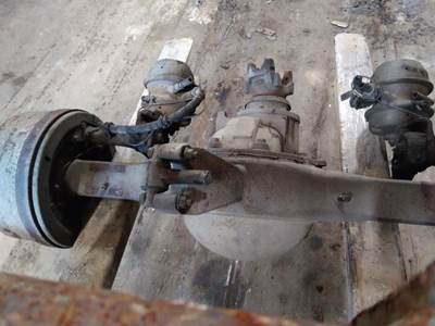 Meritor-Rockwell RSL21145 Rear Axle Housing