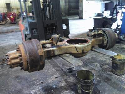 Meritor-Rockwell SQ100R Rear Axle Housing