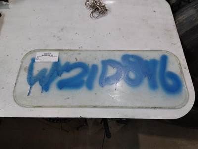 Kenworth T800 Back Glass