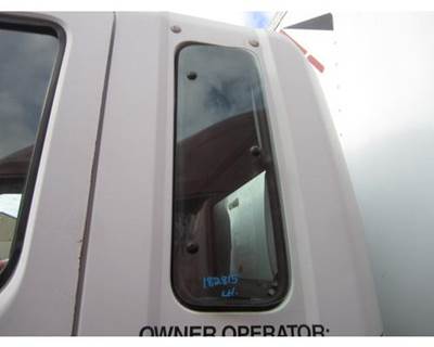 Mitsubishi Fuso FM617 Left Back Glass