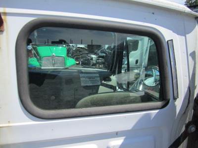 Sterling A9500 Right Back Glass