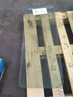 Volvo VNL Back Glass