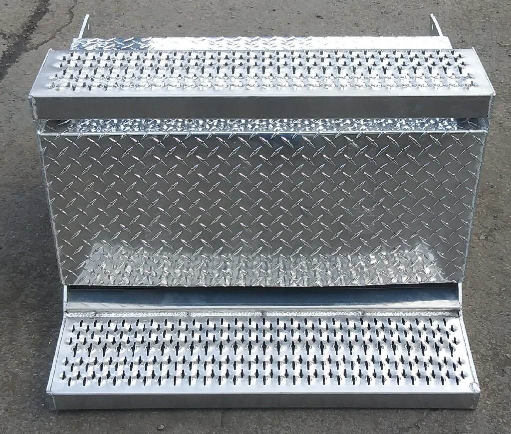 Peterbilt 379 Battery Box For Sale Jackson, MS TRT TPN0302