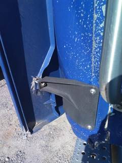 Freightliner Cascadia 113 Left Bracket for a Freightliner CASCADIA 113 2018UP