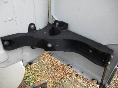 Freightliner Cascadia 125 Right Bracket