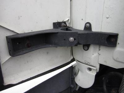 Freightliner Cascadia 125 Left Bracket