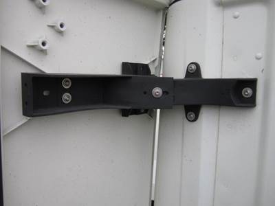 Freightliner Cascadia 125 Left Bracket