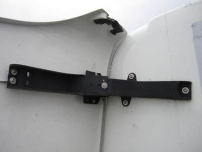 Freightliner Cascadia 125 Left Bracket