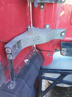 Freightliner Cascadia 125 Left Bracket