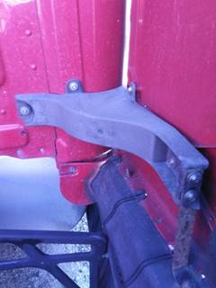 Freightliner Cascadia 125 Right Bracket