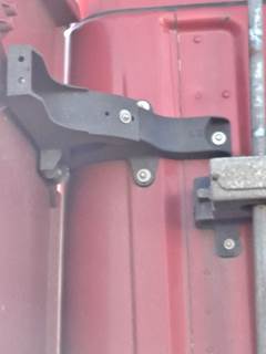 Freightliner Cascadia 125 Left Bracket
