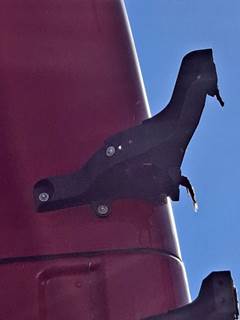 Freightliner Cascadia 125 Right Bracket