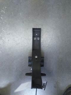 Freightliner Cascadia 125 Evolution Left Bracket