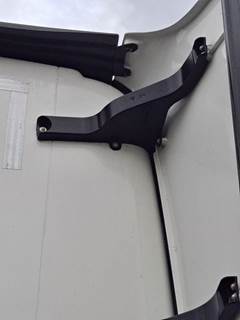 Freightliner Cascadia 126 Right Bracket