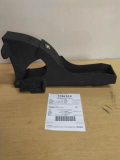 Freightliner Cascadia 126 Left Bracket