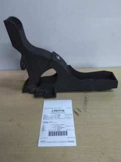 Freightliner Cascadia 126 Left Bracket
