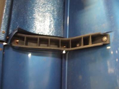 International ProStar Left Bracket for a International PROSTAR 122