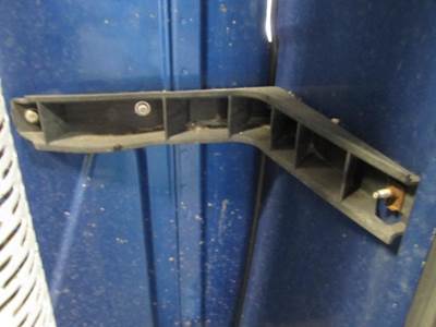 International ProStar Right Bracket for a International PROSTAR 122