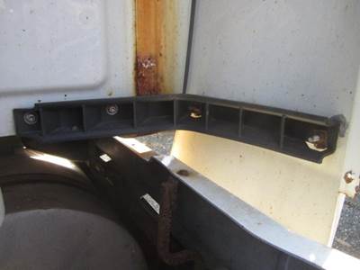 International ProStar Right Bracket for a International PROSTAR 122