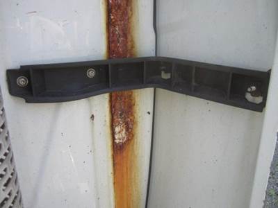 International ProStar Right Bracket for a International PROSTAR 122