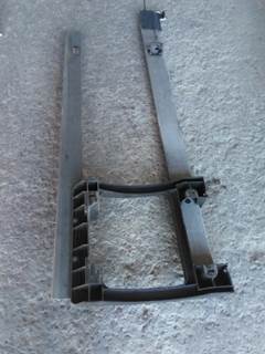 Volvo VNL Right Bracket