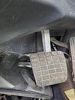 Freightliner Cascadia 126 Pedal