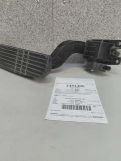 Freightliner Cascadia 126 Pedal