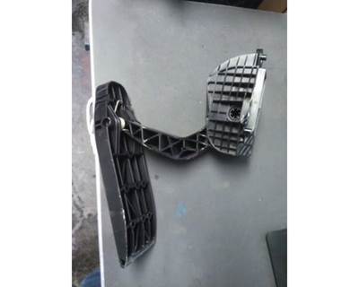 2020 Kenworth T270 Right Accelerator Pedal, Part # 181350-821