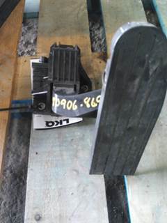 Used 2016 Kenworth T680 Accelerator Foot Pedal