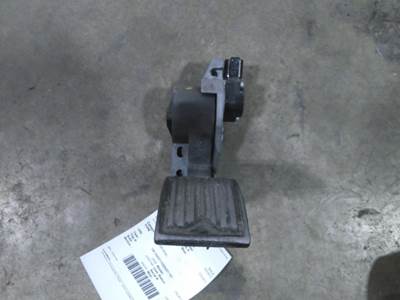 Mack Pinnacle CXU612 Pedal for a Mack CXU612