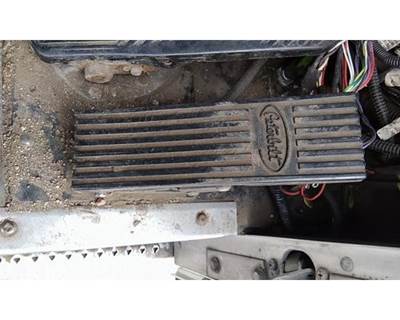 Used 2014 Peterbilt 320 Right Accelerator Pedal, Part # D21-6014