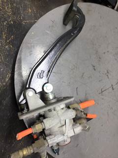 Peterbilt 579 Pedal