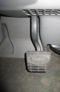 Peterbilt 579 Pedal