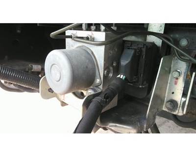 Isuzu NPR Right Brake Booster