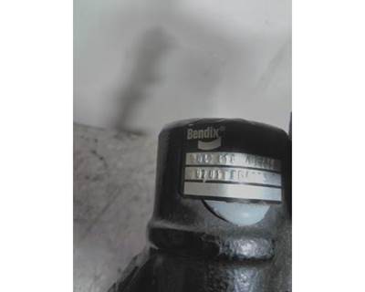 Bendix ADB22X Brake Caliper