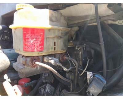 International 4300 Brake Master Cylinder