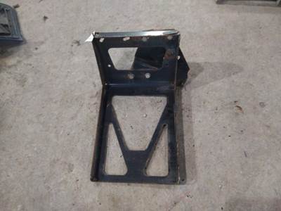 Freightliner Cascadia 113 Left Front Bumper Bracket