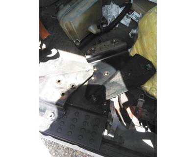Freightliner Cascadia 113 Right Front Bumper Bracket