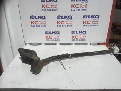 Sterling L9500 Right Front Bumper Bracket