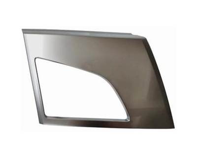 Volvo VNL Right Bumper Part