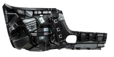 International LT Right Bumper End