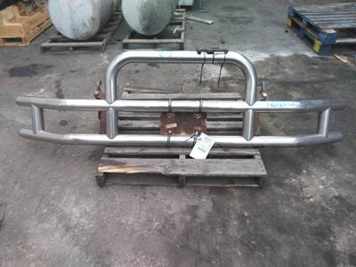 Freightliner Cascadia 113 Bumper Guard