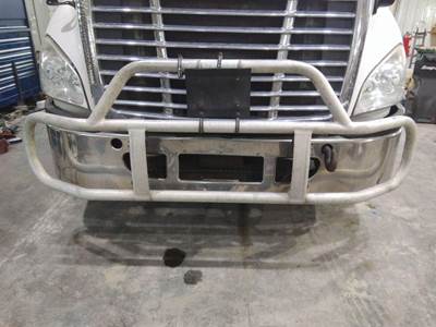 Freightliner Cascadia 113 Bumper Guard