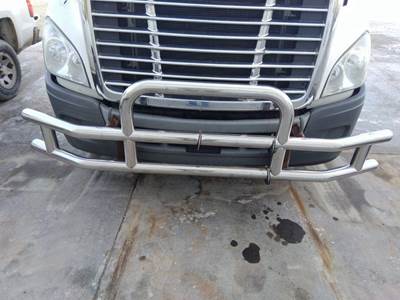 Freightliner Cascadia 113 Bumper Guard