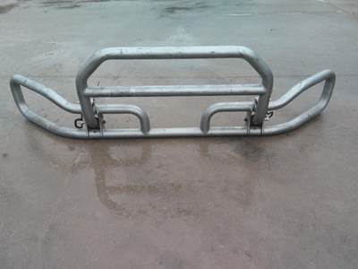 Freightliner Cascadia 125 Bumper Guard